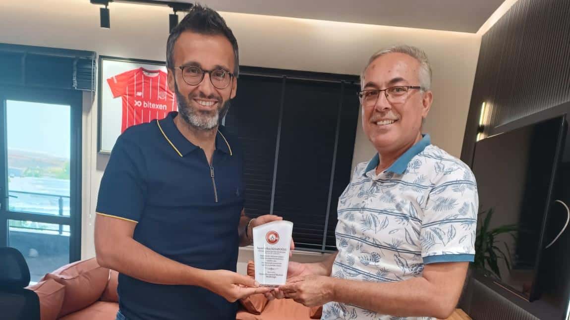 Okulumuza Maddi ve Manavi Desteklerini Esirgemeyen Anamas Tarım Müdürü Serkan KASAPOĞLU'na Teşekkür Ederiz.
